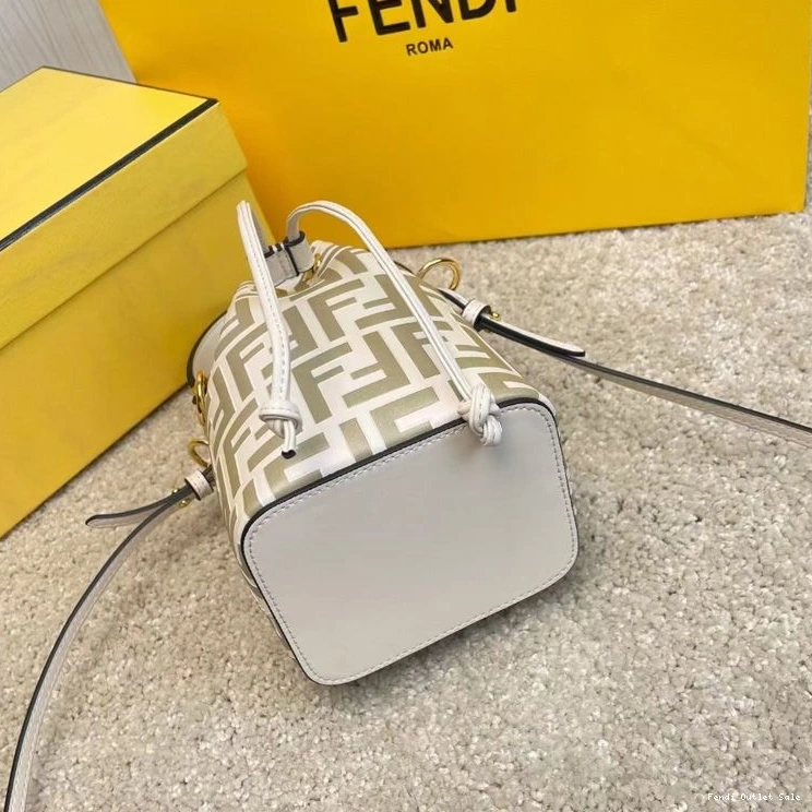 Affordable Leather Motif Calf Bag In Fendi Mon White Bucket Tresor Mini FF 0729